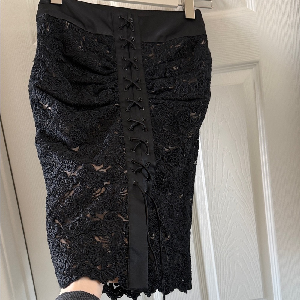 Chic Black Lace-Up Pencil Skirt